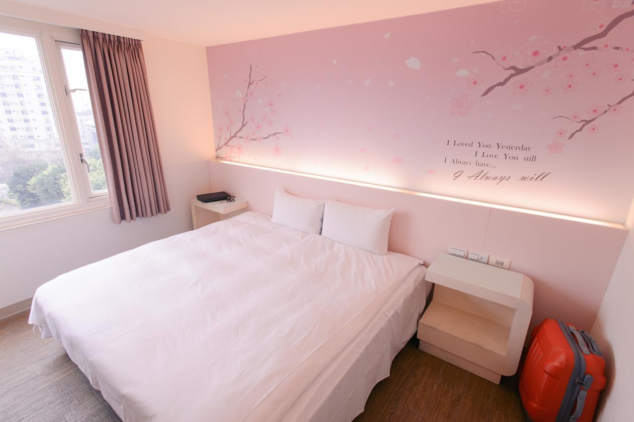 Kiwi Express Hotel - Zhong Zheng Branch Taichung Exterior foto